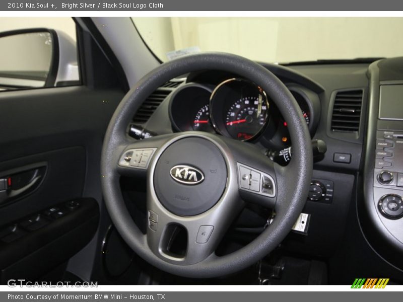 Bright Silver / Black Soul Logo Cloth 2010 Kia Soul +