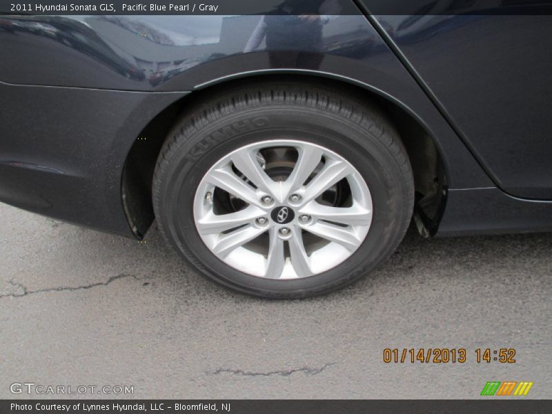 Pacific Blue Pearl / Gray 2011 Hyundai Sonata GLS