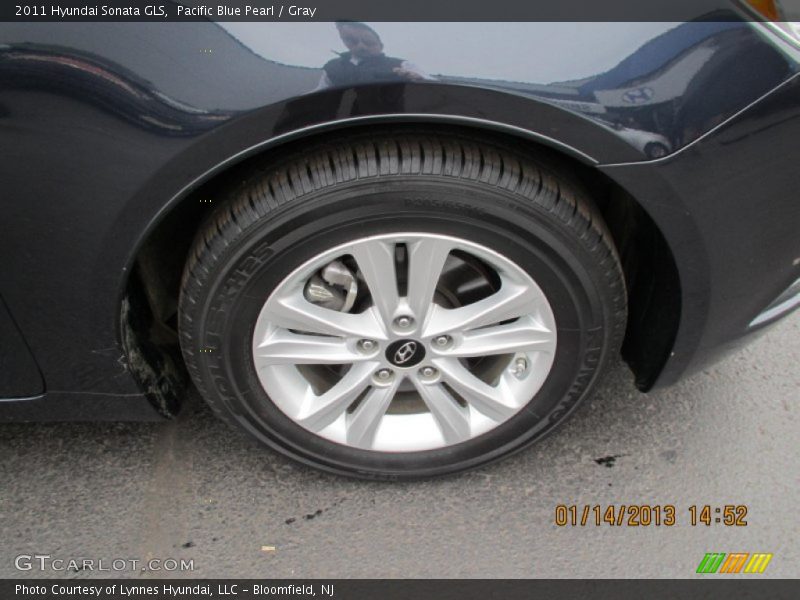 Pacific Blue Pearl / Gray 2011 Hyundai Sonata GLS