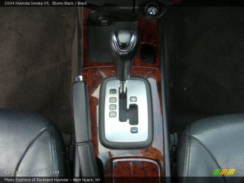 Ebony Black / Black 2004 Hyundai Sonata V6