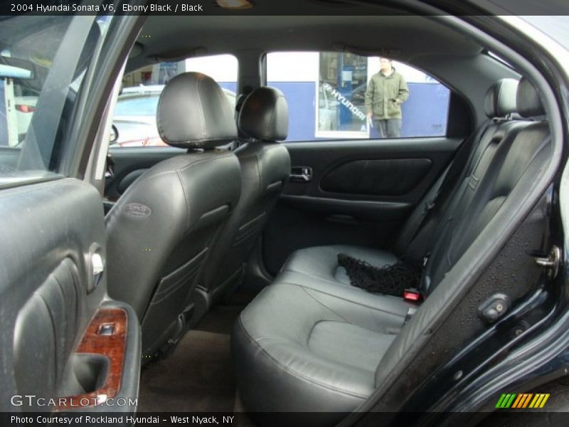 Ebony Black / Black 2004 Hyundai Sonata V6