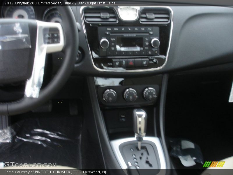 Black / Black/Light Frost Beige 2013 Chrysler 200 Limited Sedan