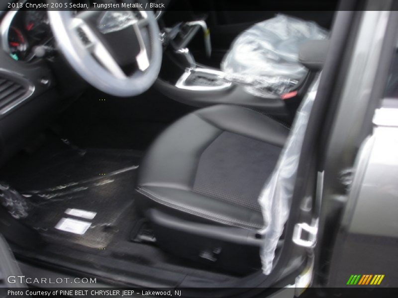 Tungsten Metallic / Black 2013 Chrysler 200 S Sedan