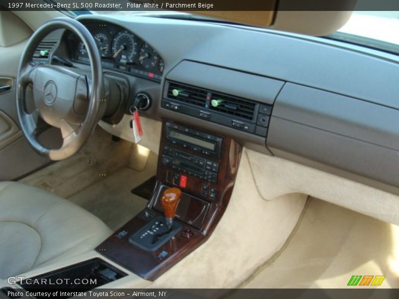 Polar White / Parchment Beige 1997 Mercedes-Benz SL 500 Roadster