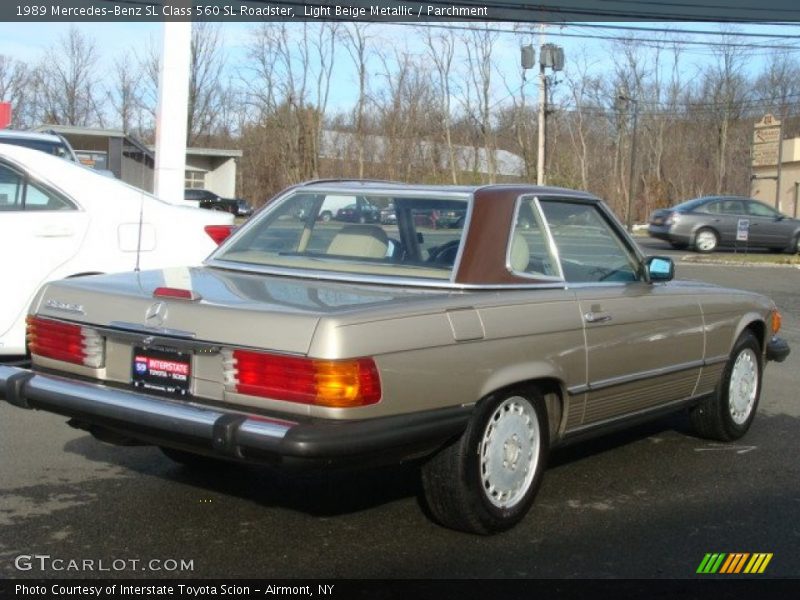 Light Beige Metallic / Parchment 1989 Mercedes-Benz SL Class 560 SL Roadster