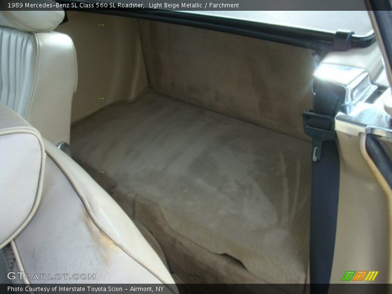 Light Beige Metallic / Parchment 1989 Mercedes-Benz SL Class 560 SL Roadster