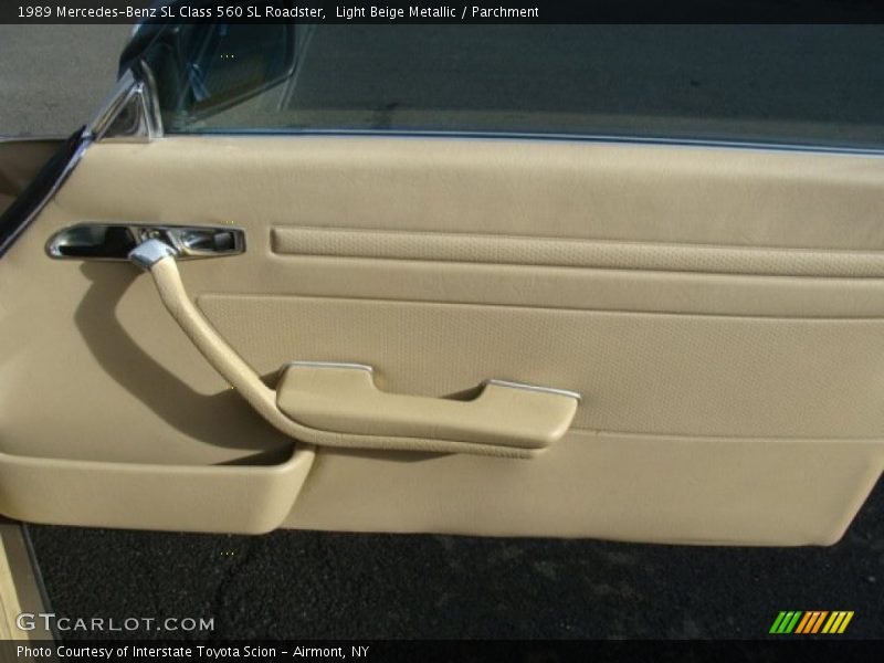 Light Beige Metallic / Parchment 1989 Mercedes-Benz SL Class 560 SL Roadster