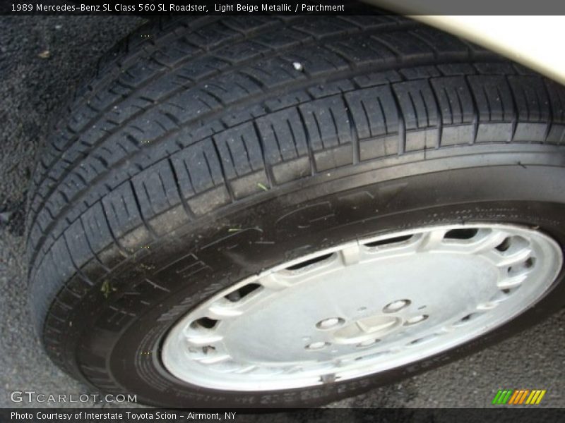 Light Beige Metallic / Parchment 1989 Mercedes-Benz SL Class 560 SL Roadster