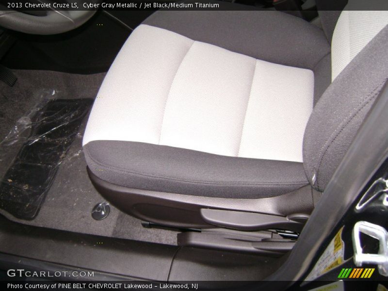 Cyber Gray Metallic / Jet Black/Medium Titanium 2013 Chevrolet Cruze LS