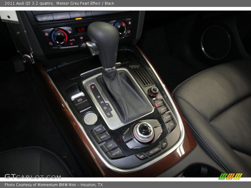  2011 Q5 3.2 quattro 6 Speed Tiptronic Automatic Shifter