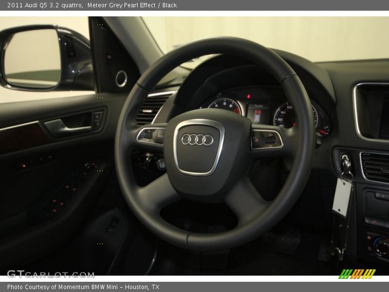 Meteor Grey Pearl Effect / Black 2011 Audi Q5 3.2 quattro