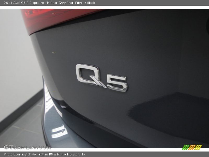 Q5 - 2011 Audi Q5 3.2 quattro