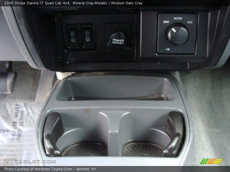 Mineral Gray Metallic / Medium Slate Gray 2006 Dodge Dakota ST Quad Cab 4x4