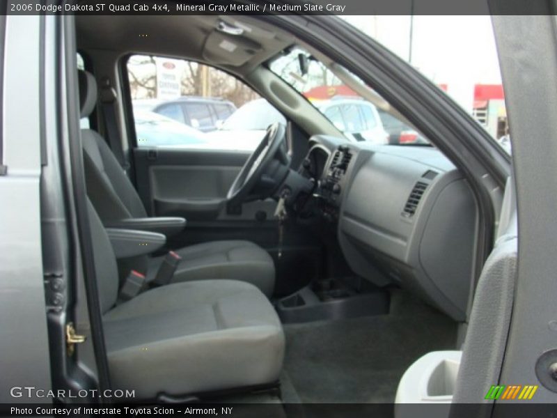 Mineral Gray Metallic / Medium Slate Gray 2006 Dodge Dakota ST Quad Cab 4x4