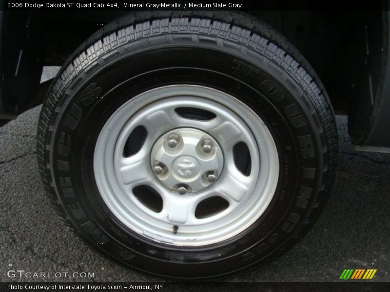  2006 Dakota ST Quad Cab 4x4 Wheel