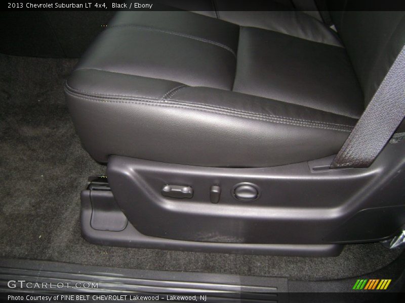 Black / Ebony 2013 Chevrolet Suburban LT 4x4