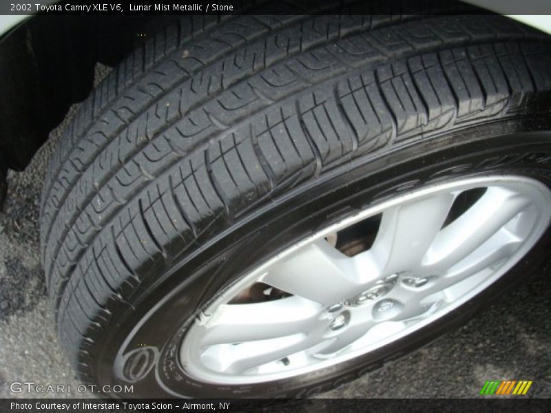 Lunar Mist Metallic / Stone 2002 Toyota Camry XLE V6