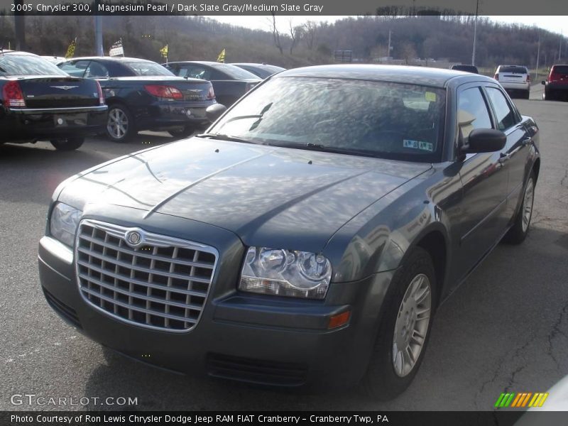 Magnesium Pearl / Dark Slate Gray/Medium Slate Gray 2005 Chrysler 300