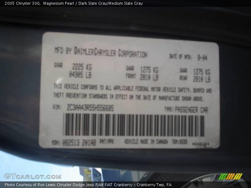 Magnesium Pearl / Dark Slate Gray/Medium Slate Gray 2005 Chrysler 300