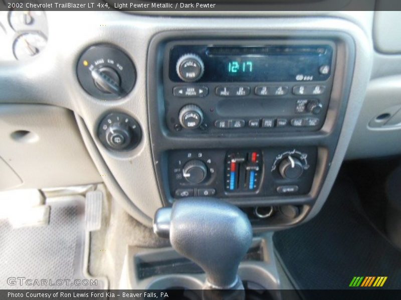 Light Pewter Metallic / Dark Pewter 2002 Chevrolet TrailBlazer LT 4x4