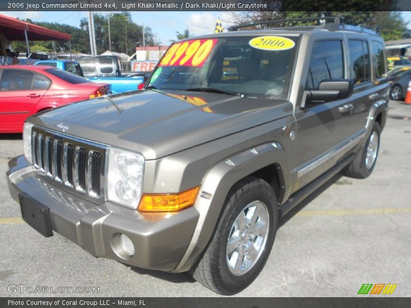 Front 3/4 View of 2006 Commander Limited 4x4