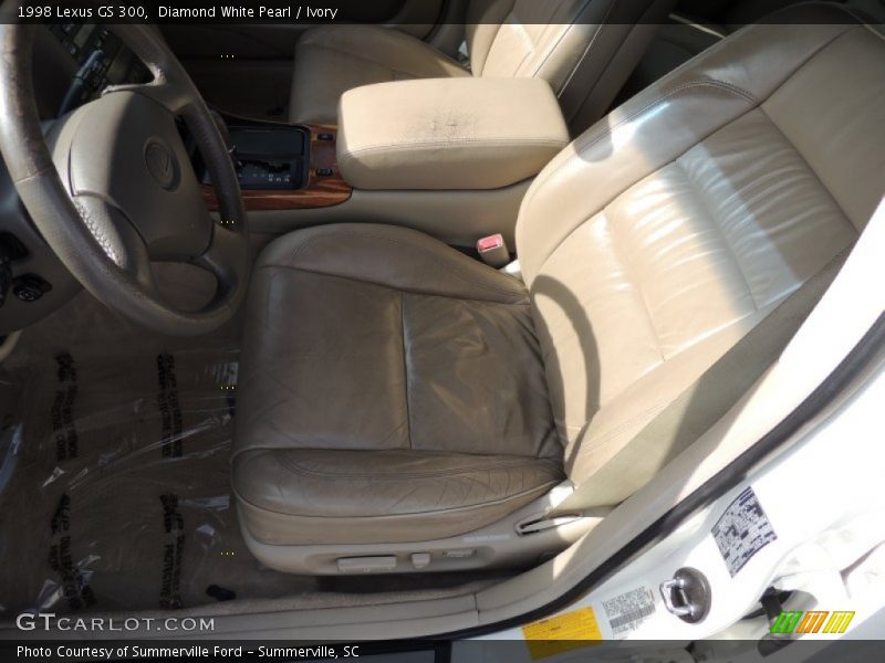 Diamond White Pearl / Ivory 1998 Lexus GS 300
