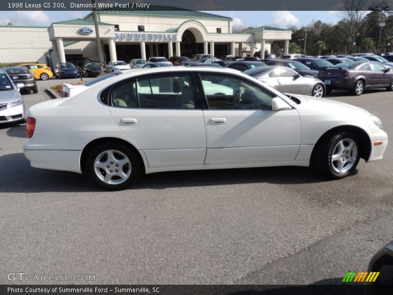 Diamond White Pearl / Ivory 1998 Lexus GS 300