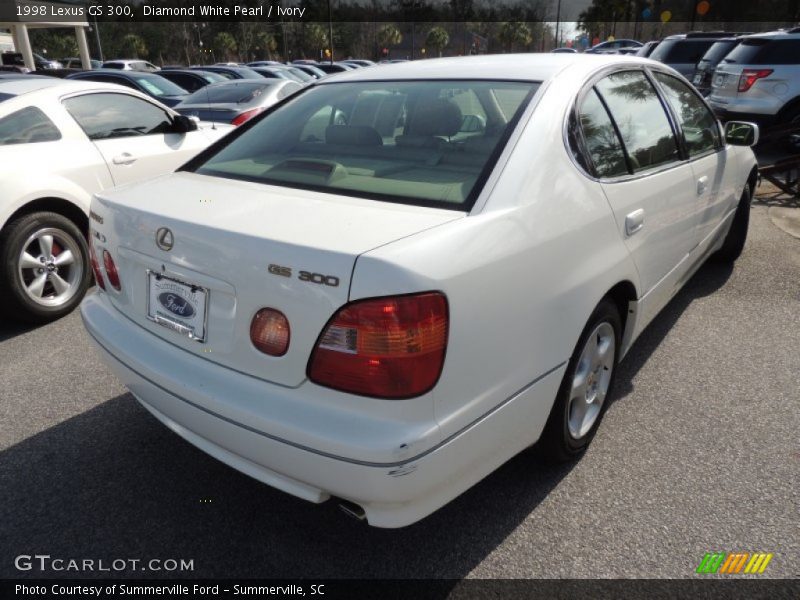 Diamond White Pearl / Ivory 1998 Lexus GS 300