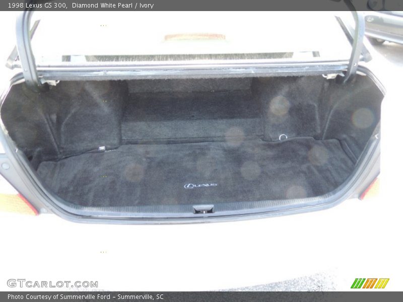 Diamond White Pearl / Ivory 1998 Lexus GS 300