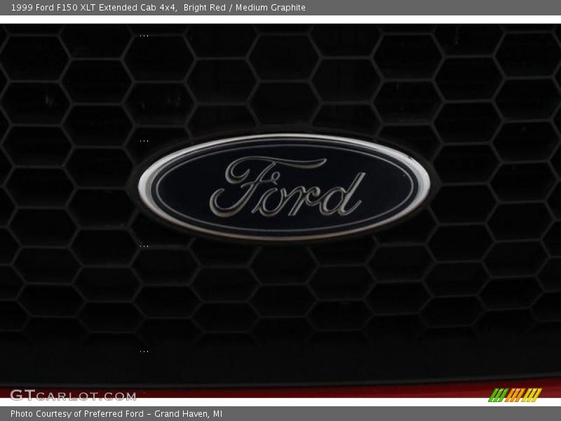 Bright Red / Medium Graphite 1999 Ford F150 XLT Extended Cab 4x4
