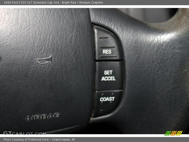 Bright Red / Medium Graphite 1999 Ford F150 XLT Extended Cab 4x4
