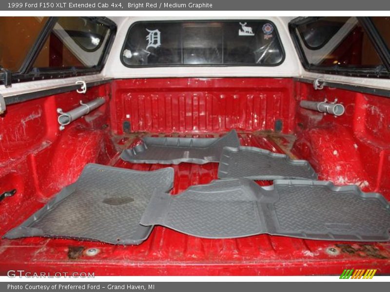 Bright Red / Medium Graphite 1999 Ford F150 XLT Extended Cab 4x4