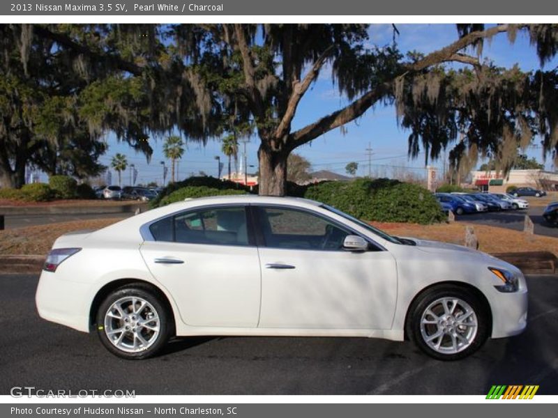 Pearl White / Charcoal 2013 Nissan Maxima 3.5 SV