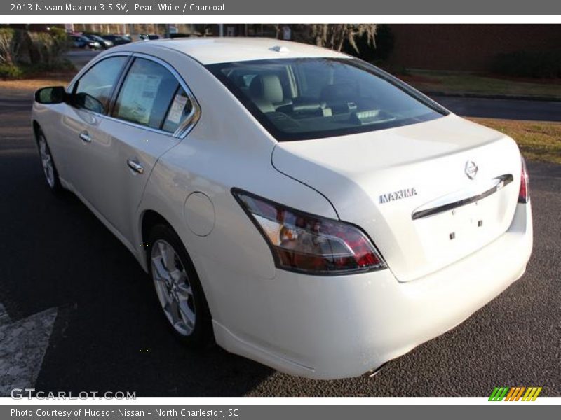 Pearl White / Charcoal 2013 Nissan Maxima 3.5 SV