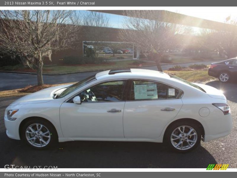 Pearl White / Charcoal 2013 Nissan Maxima 3.5 SV