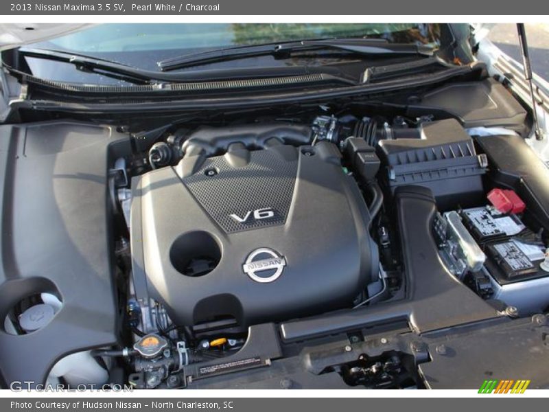 Pearl White / Charcoal 2013 Nissan Maxima 3.5 SV