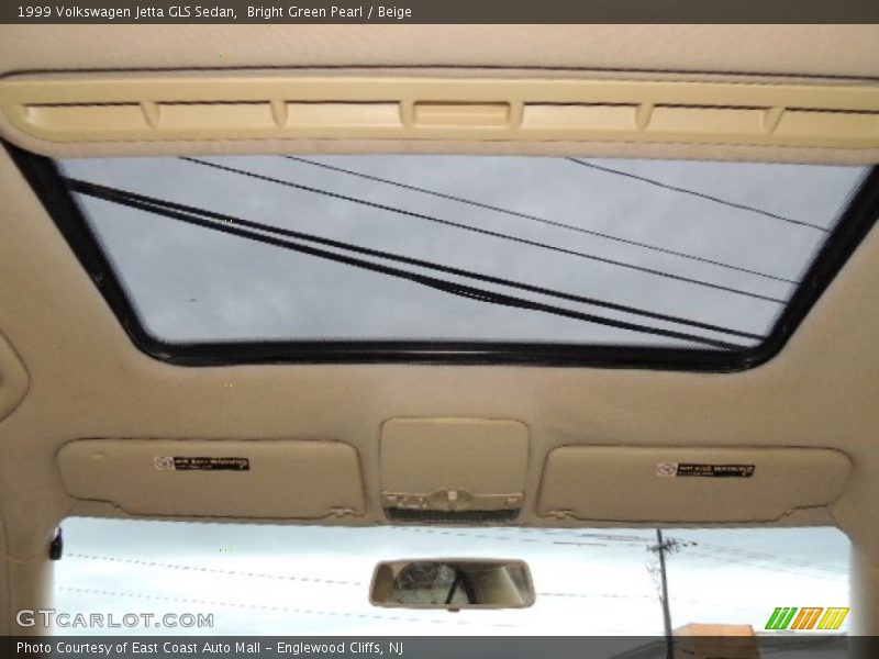Bright Green Pearl / Beige 1999 Volkswagen Jetta GLS Sedan