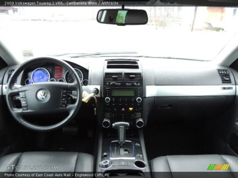 Campanella White / Anthracite 2009 Volkswagen Touareg 2 VR6