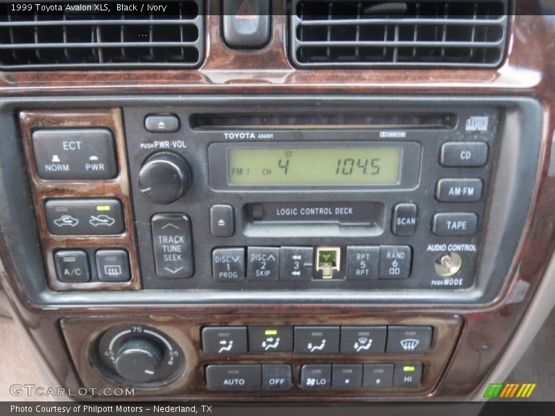 Black / Ivory 1999 Toyota Avalon XLS