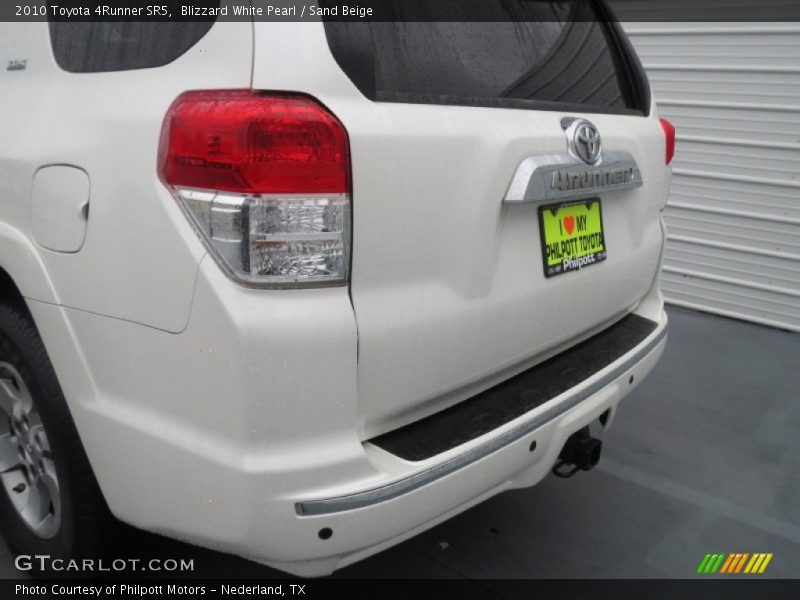 Blizzard White Pearl / Sand Beige 2010 Toyota 4Runner SR5