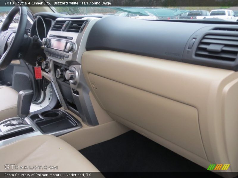 Blizzard White Pearl / Sand Beige 2010 Toyota 4Runner SR5