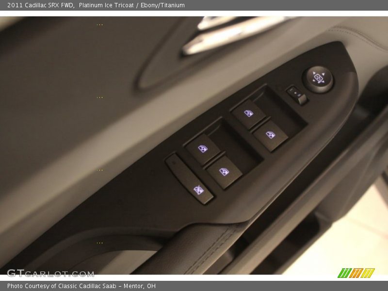 Platinum Ice Tricoat / Ebony/Titanium 2011 Cadillac SRX FWD