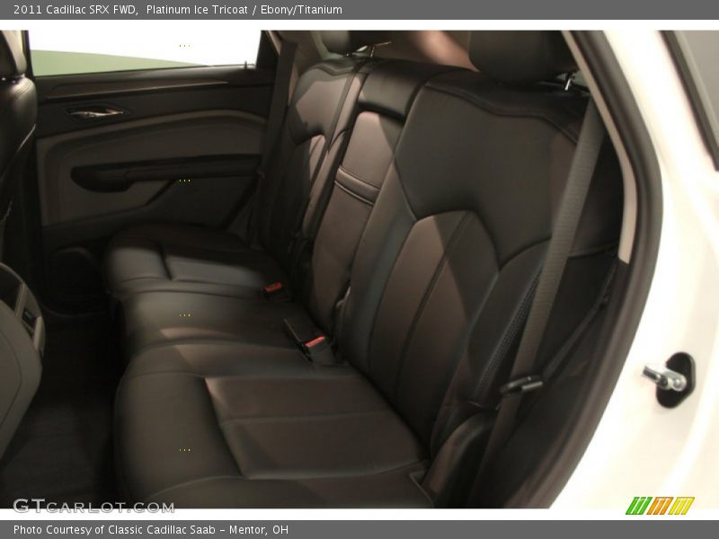 Platinum Ice Tricoat / Ebony/Titanium 2011 Cadillac SRX FWD