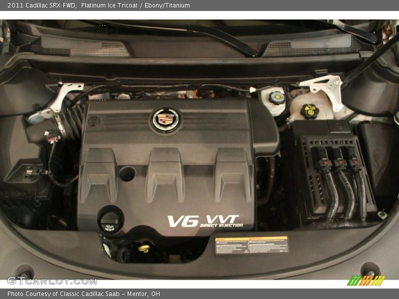 Platinum Ice Tricoat / Ebony/Titanium 2011 Cadillac SRX FWD