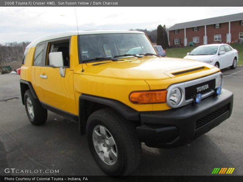 Front 3/4 View of 2008 FJ Cruiser 4WD