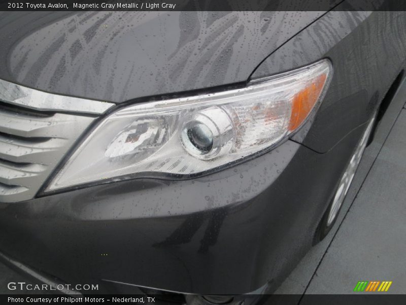 Magnetic Gray Metallic / Light Gray 2012 Toyota Avalon