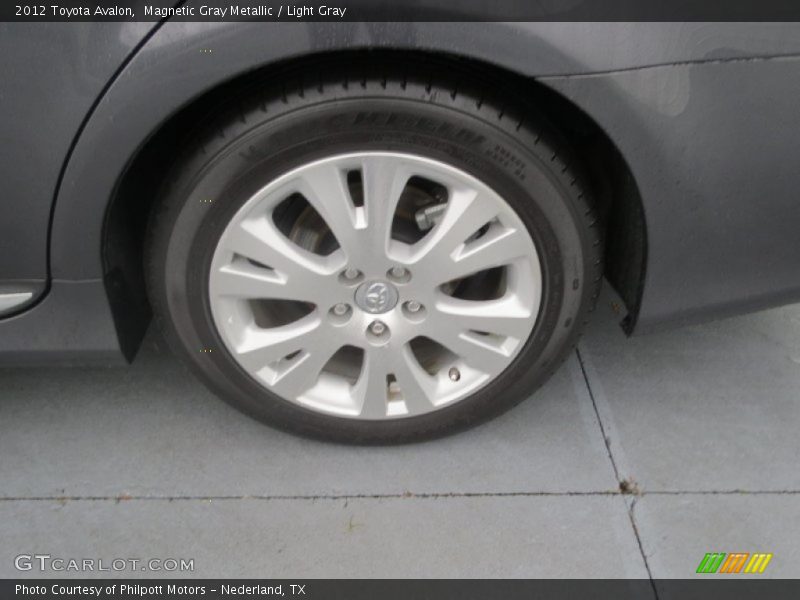 Magnetic Gray Metallic / Light Gray 2012 Toyota Avalon