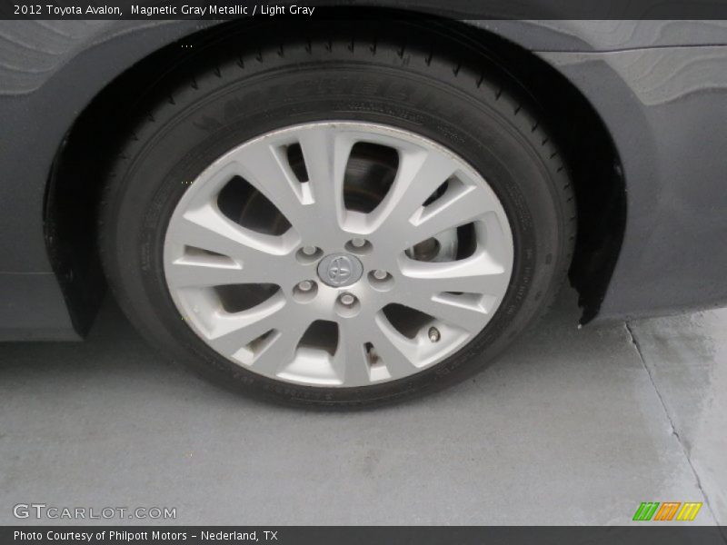 Magnetic Gray Metallic / Light Gray 2012 Toyota Avalon