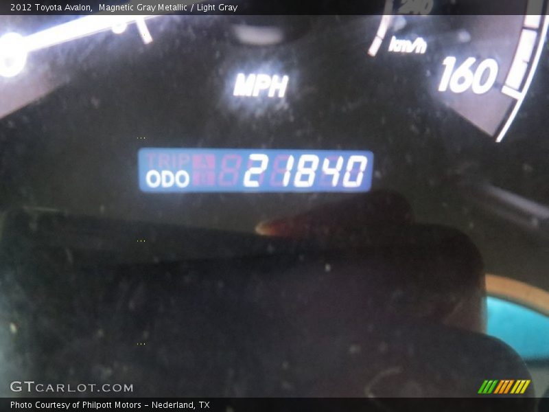 Magnetic Gray Metallic / Light Gray 2012 Toyota Avalon