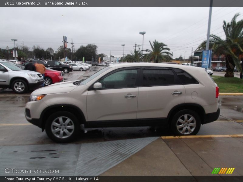 White Sand Beige / Black 2011 Kia Sorento LX